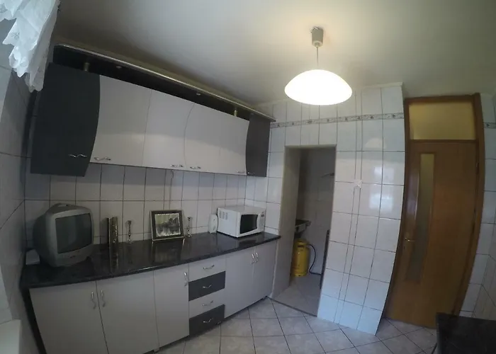 アパート Apartment Central *